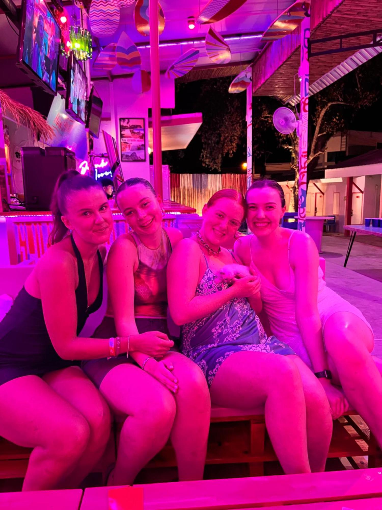 A Pousada Slumber Party Krabi Ao Nang Exterior foto